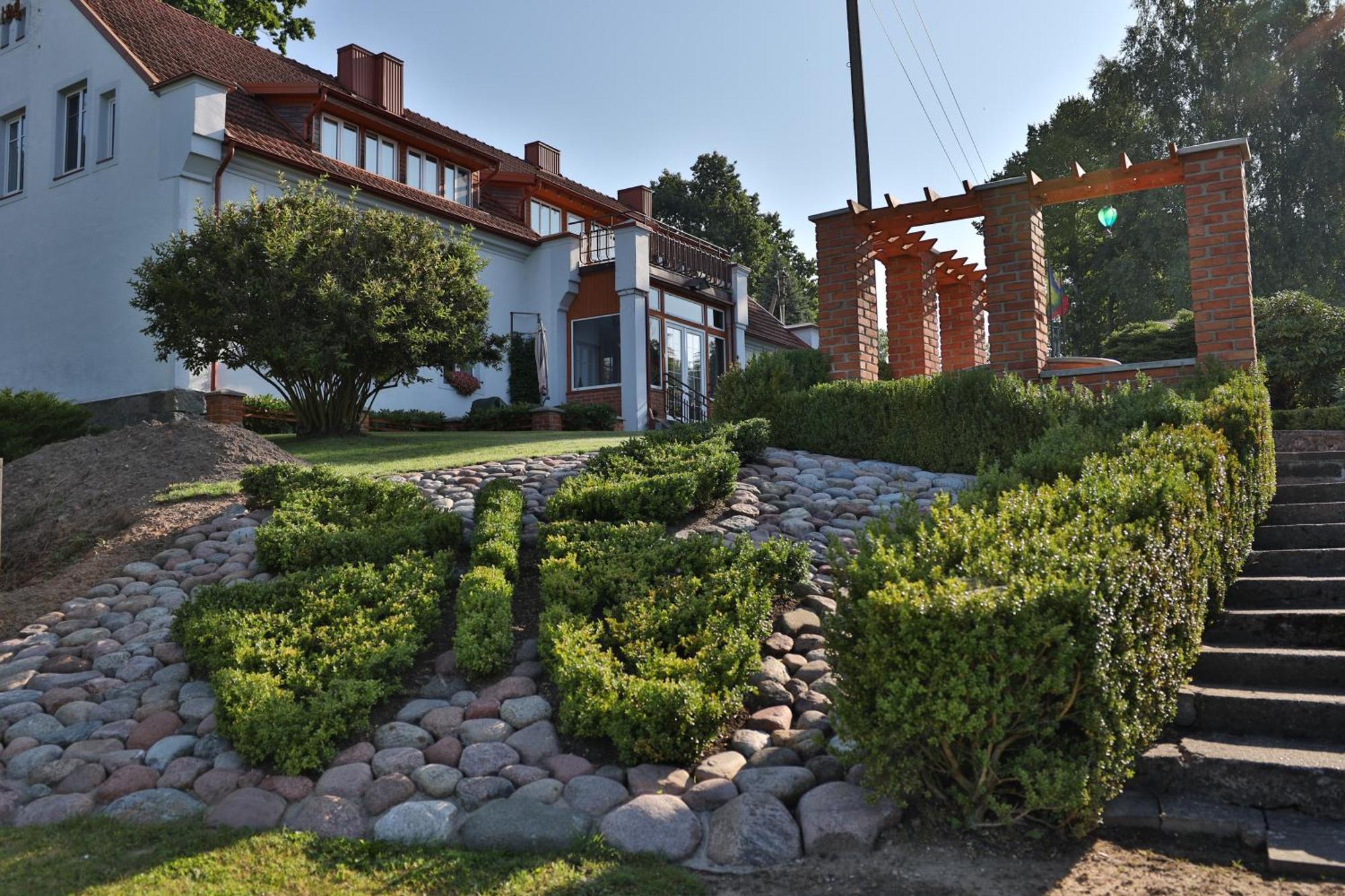 Hotel Asmonienes Sveciu Namai "Senoji Mokyklele" Smalininkai Exterior foto
