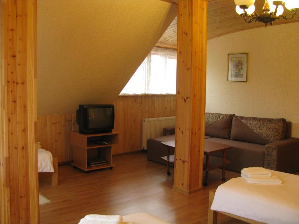 Hotel Asmonienes Sveciu Namai "Senoji Mokyklele" Smalininkai Zimmer foto